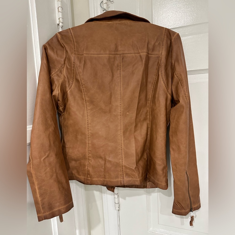 Max Studio jacket very stylish - Picture 5 of 13